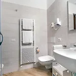 Viria 4* سورينتو